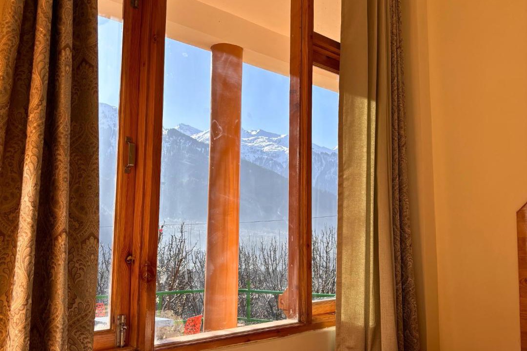 Photo of Bedroom in New Manali