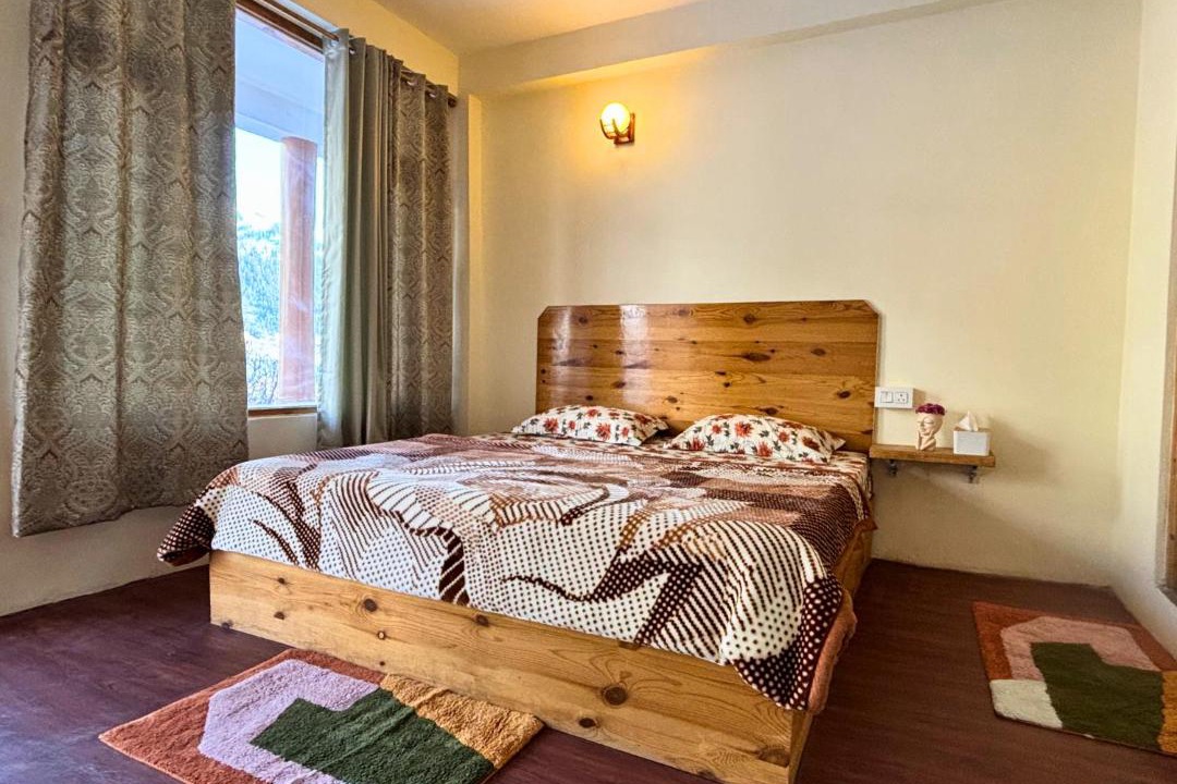 Photo of Bedroom in New Manali