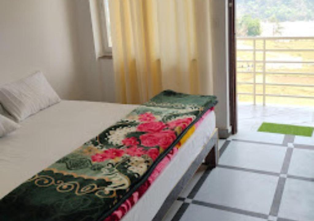Photo of Bedroom in Karnaprayag