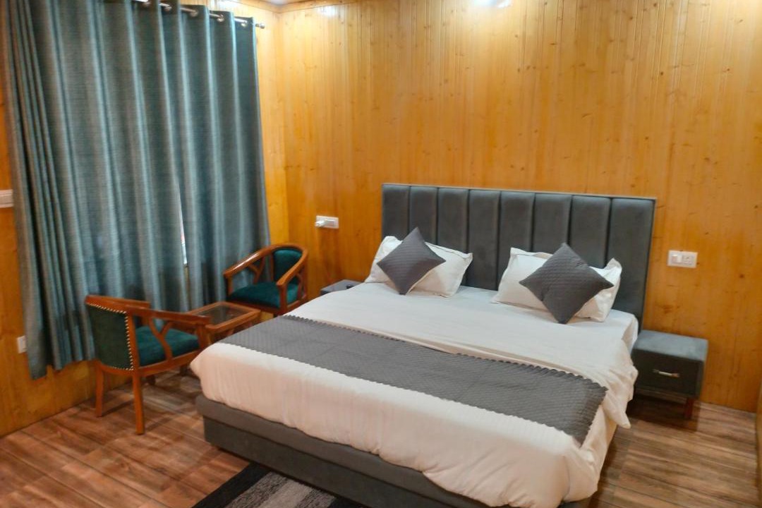 Photo of Bedroom in Bhatwari