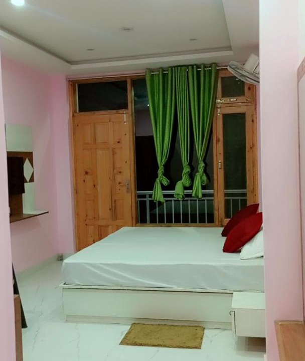 Photo of Bedroom in Chail