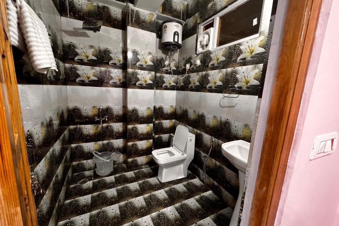 Photo of Bathroom in Chail