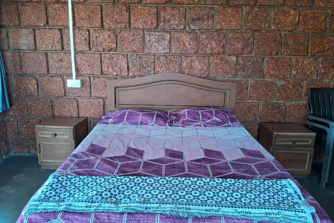 Photo of Bedroom in Timbholi