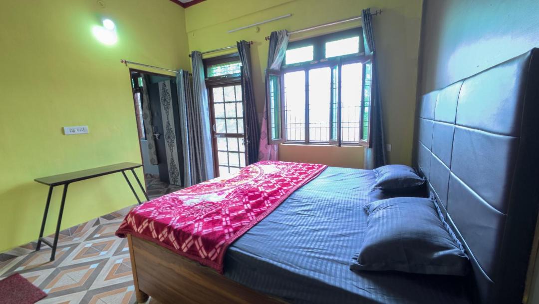 Photo of Bedroom in Almora