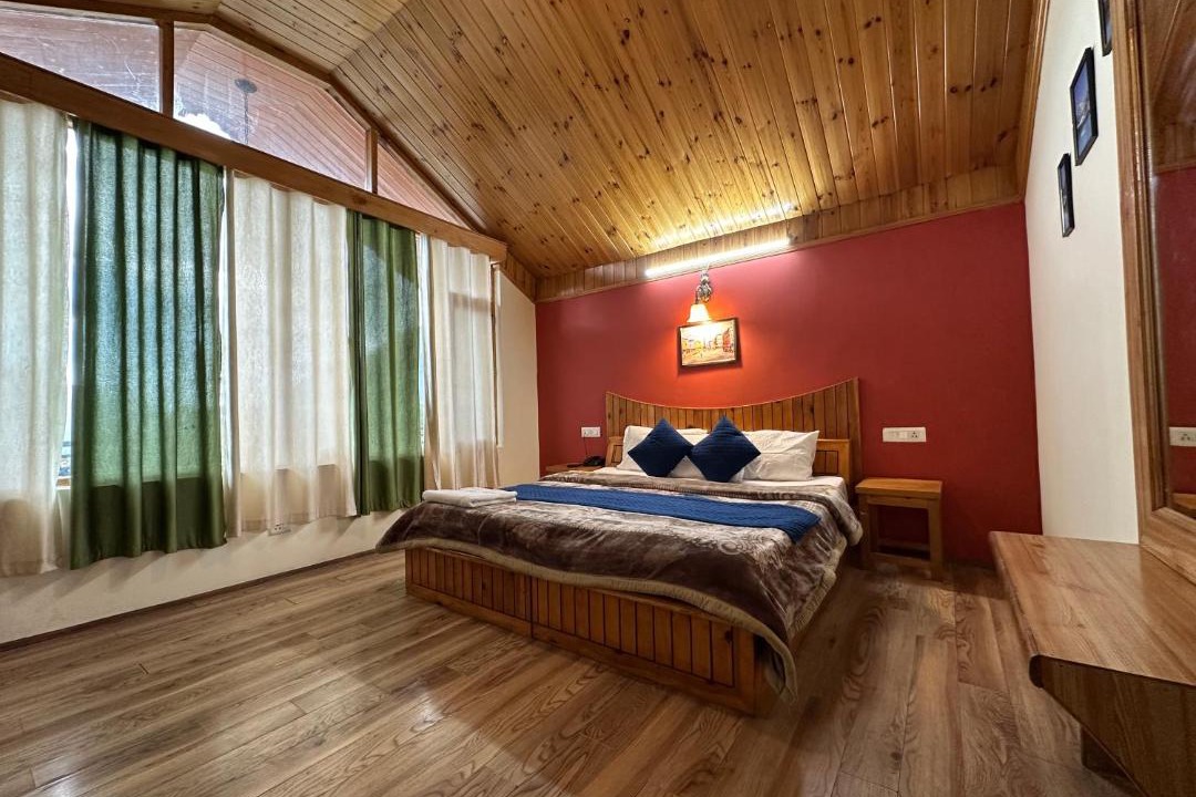Photo of Bedroom in Jagatsukh