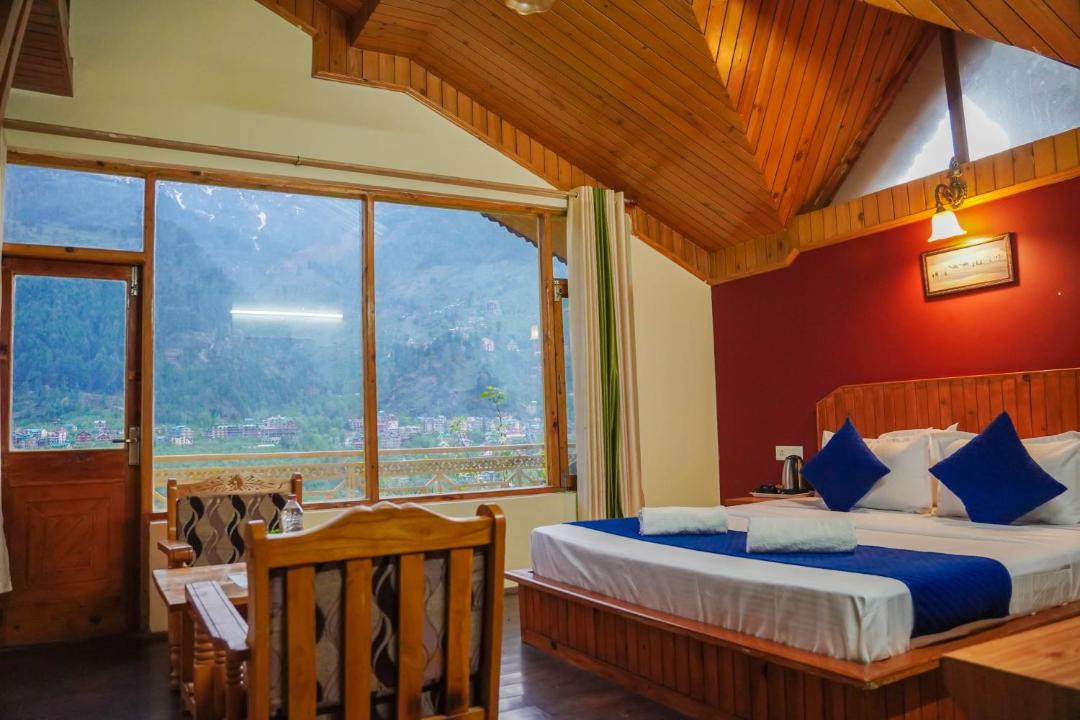 Photo of Bedroom in Jagatsukh