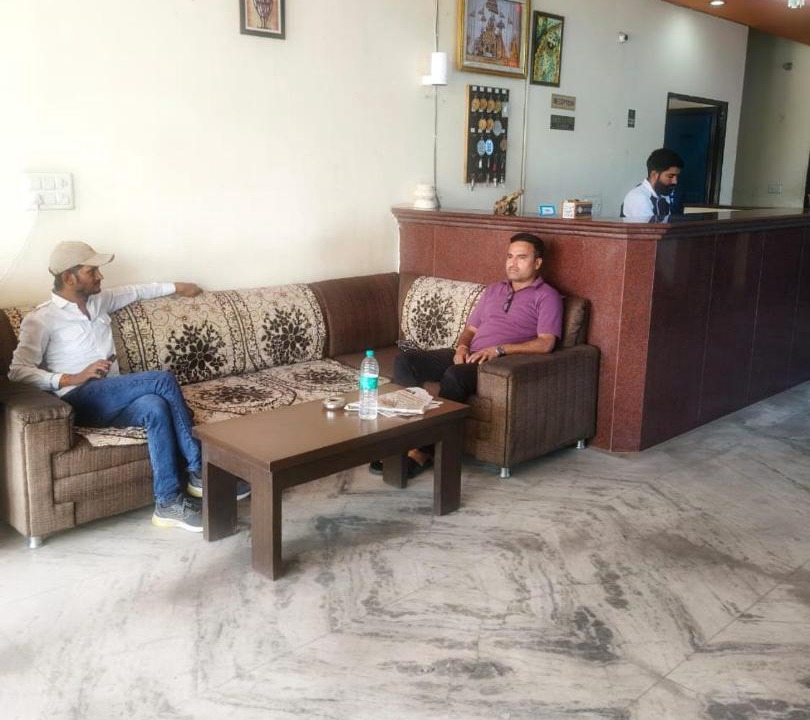 Photo of Others in DLF Phase 3