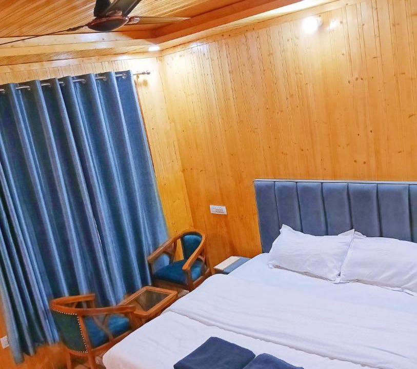 Photo of Bedroom in Bhatwari
