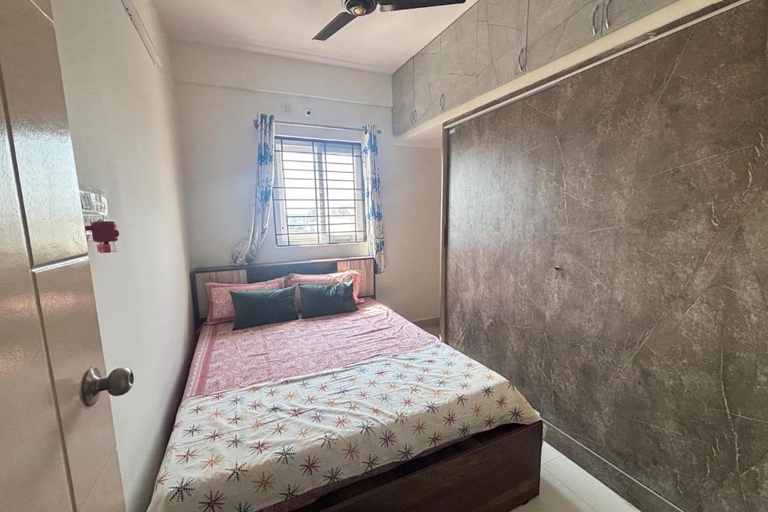 Photo of Bedroom in Krishnarajapura