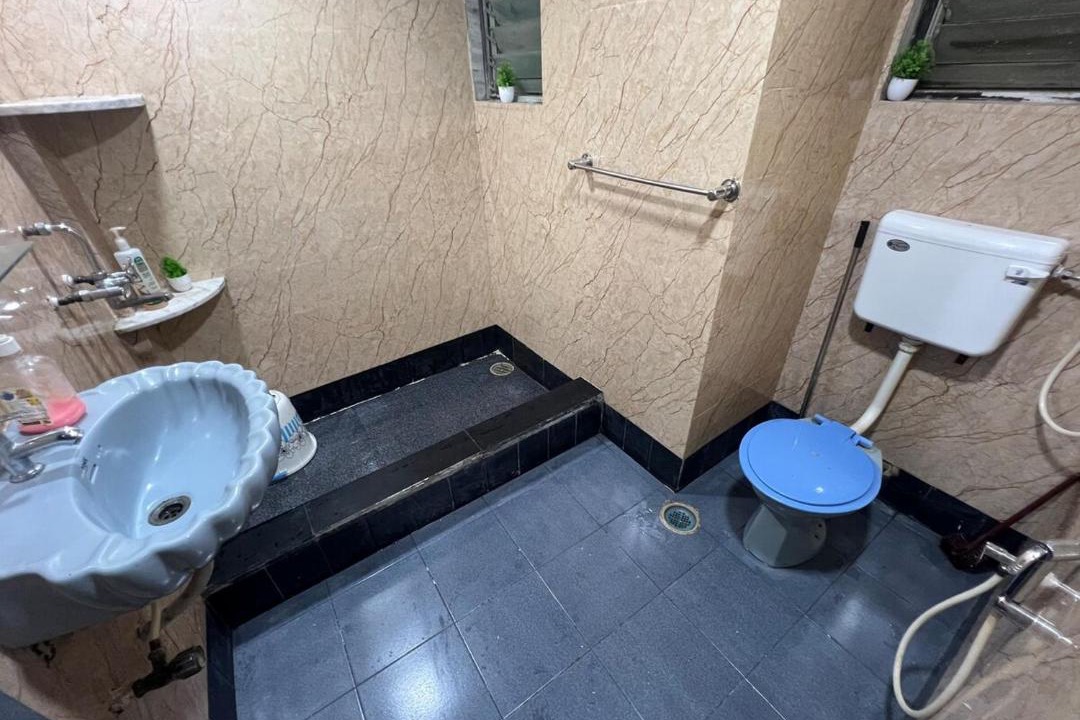 Photo of Bathroom in Jogeshwari West