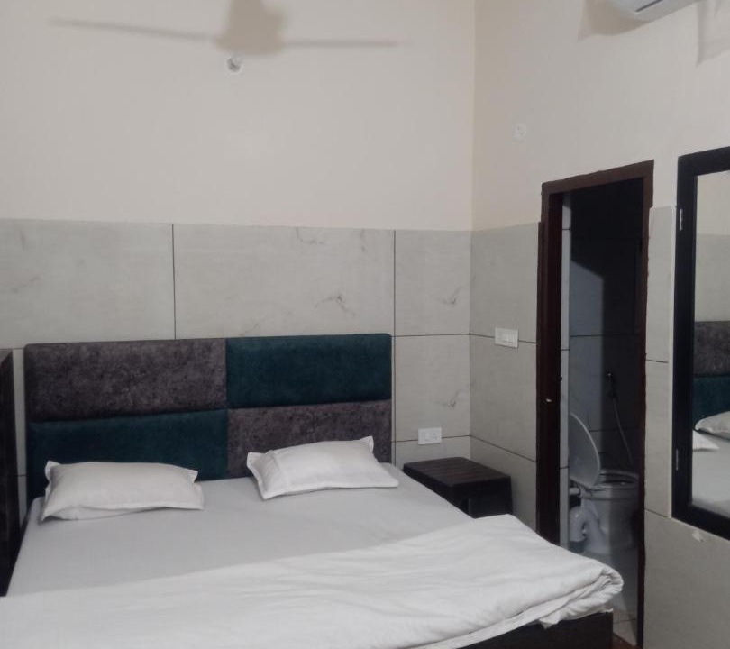 Photo of Bedroom in Mayapur