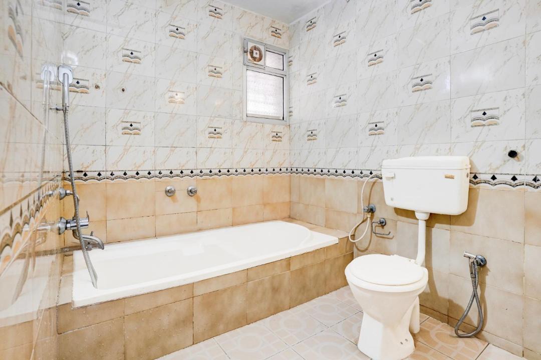Photo of Bathroom in Sernabatim