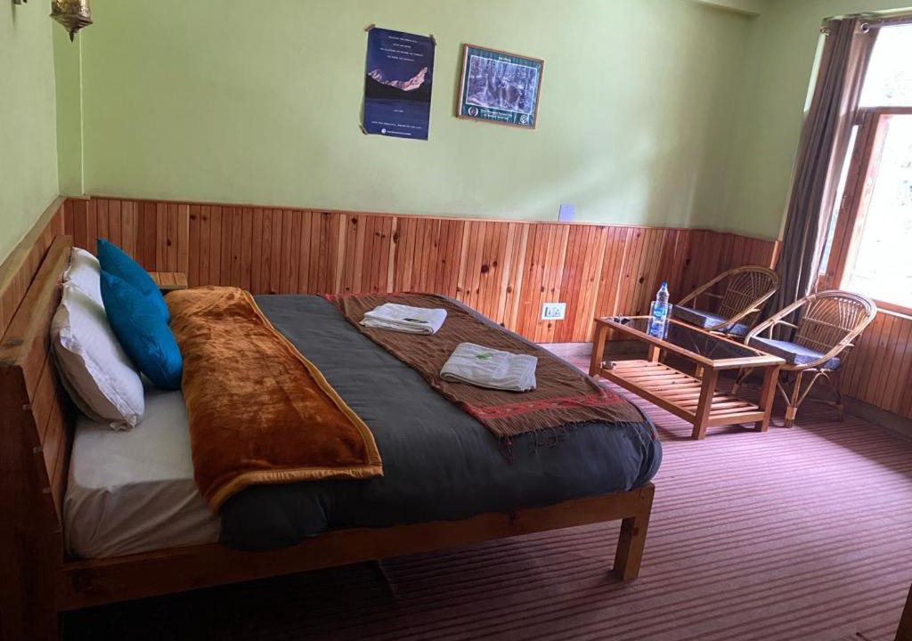 Photo of Bedroom in Jibhi