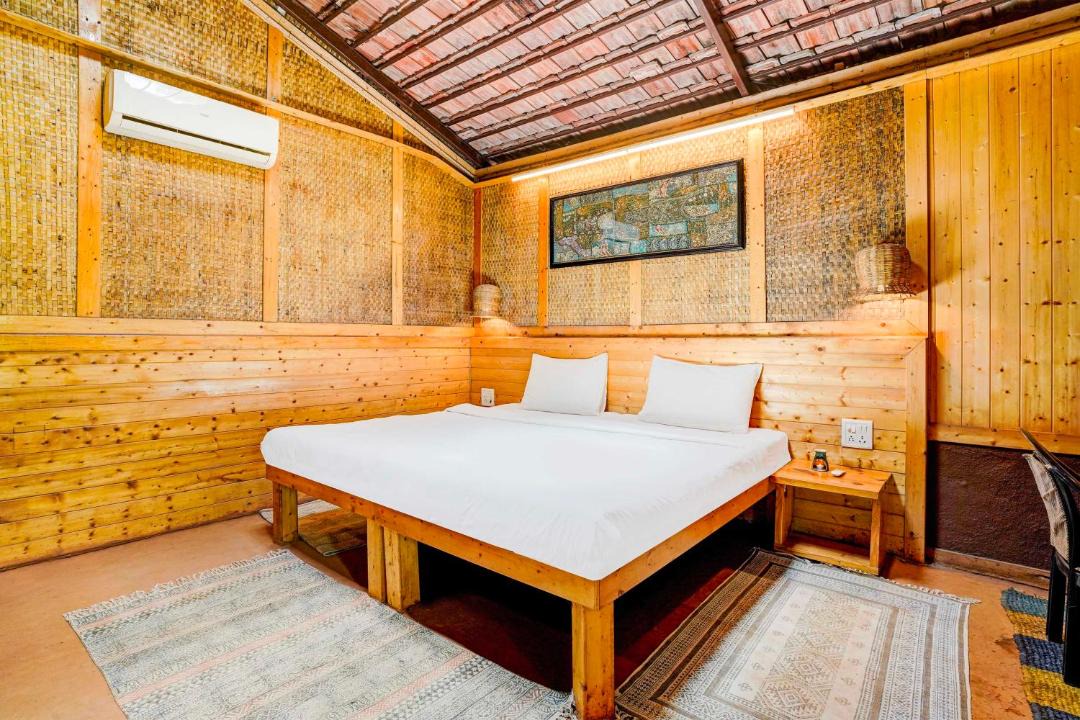 Photo of Bedroom in Dahanu