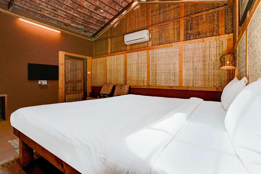 Photo of Bedroom in Dahanu