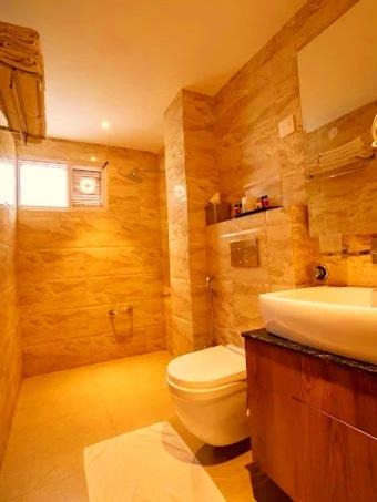 Photo of Bathroom in Knollswood