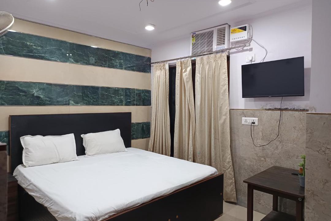 Photo of Bedroom in Nizamuddin East