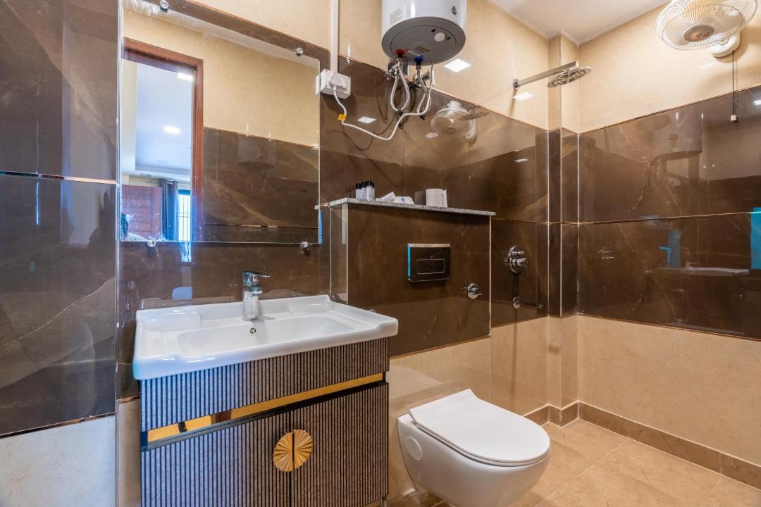 Photo of Bathroom in Dariyaganj