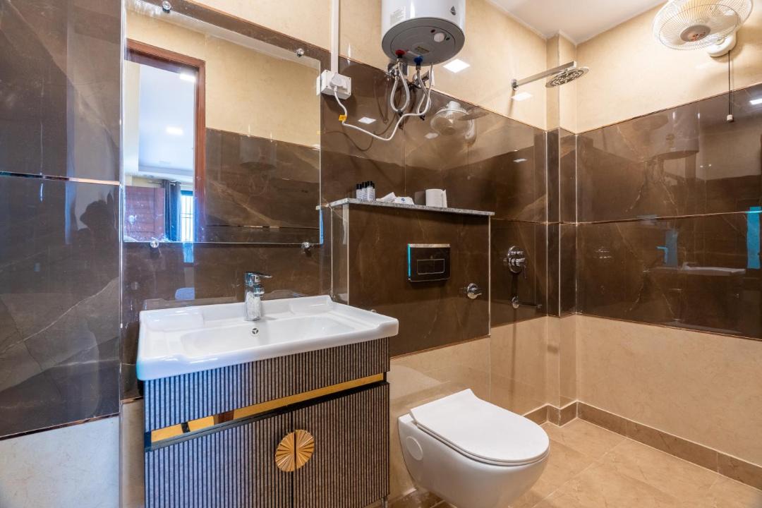 Photo of Bathroom in Dariyaganj