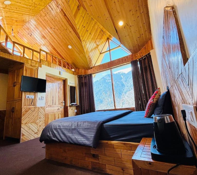 Photo of Bedroom in Jagatsukh