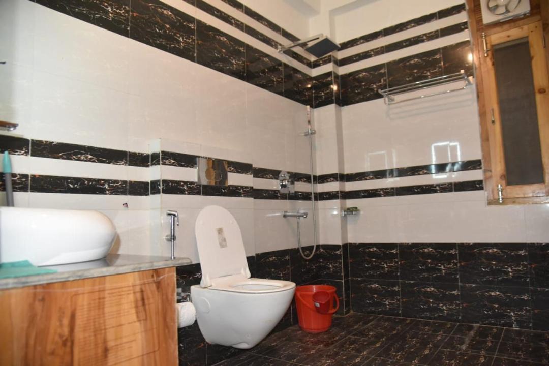 Photo of Bathroom in Banjar