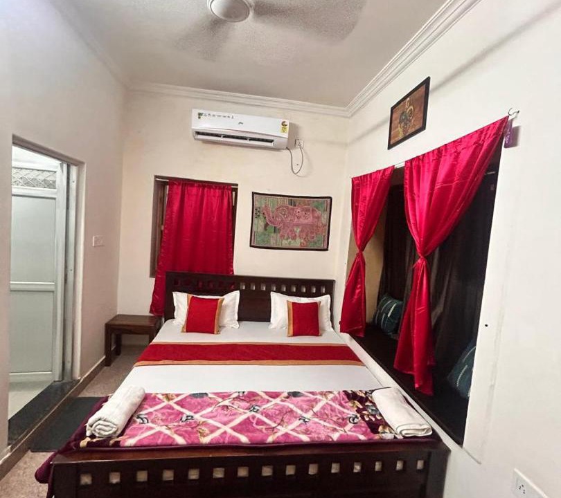 Photo of Bedroom in Amar Sagar Pol