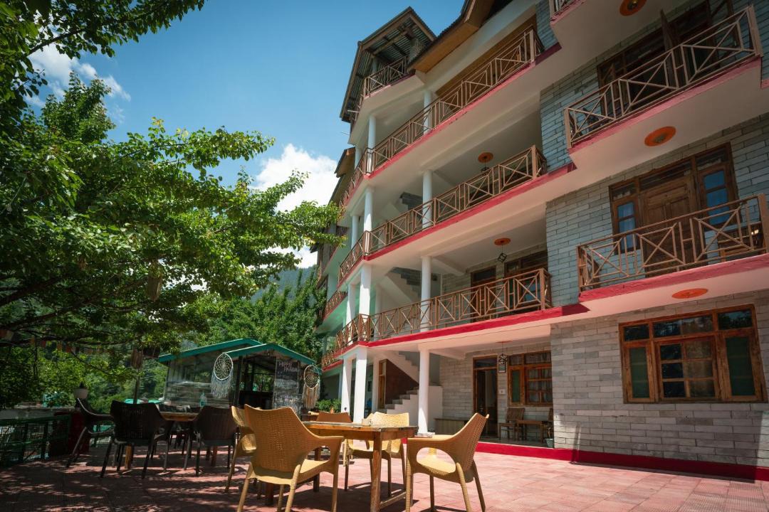 Photo of Others in Old Manali