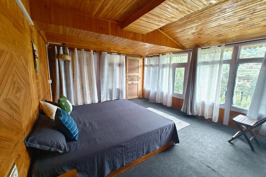 Photo of Bedroom in Jibhi