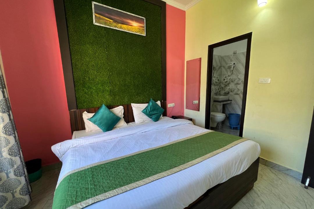 Photo of Bedroom in Tapovan