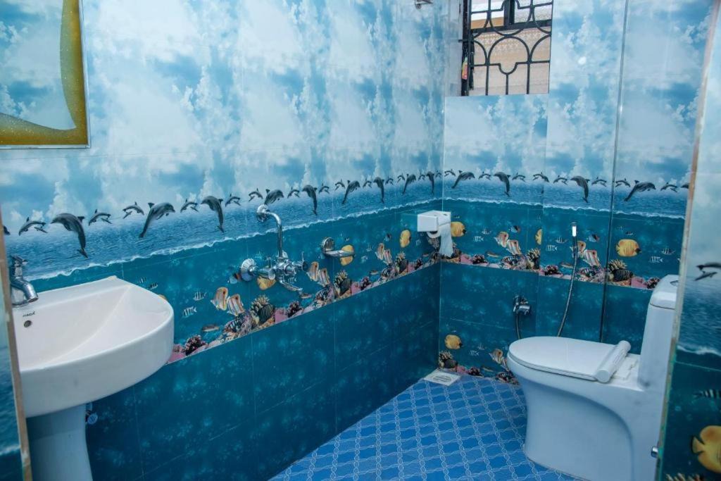 Photo of Bathroom in Gauravaddo