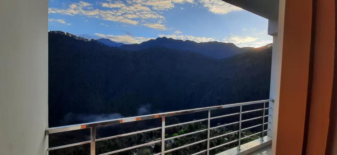 Photo of Patio Balcony in Ukhimath