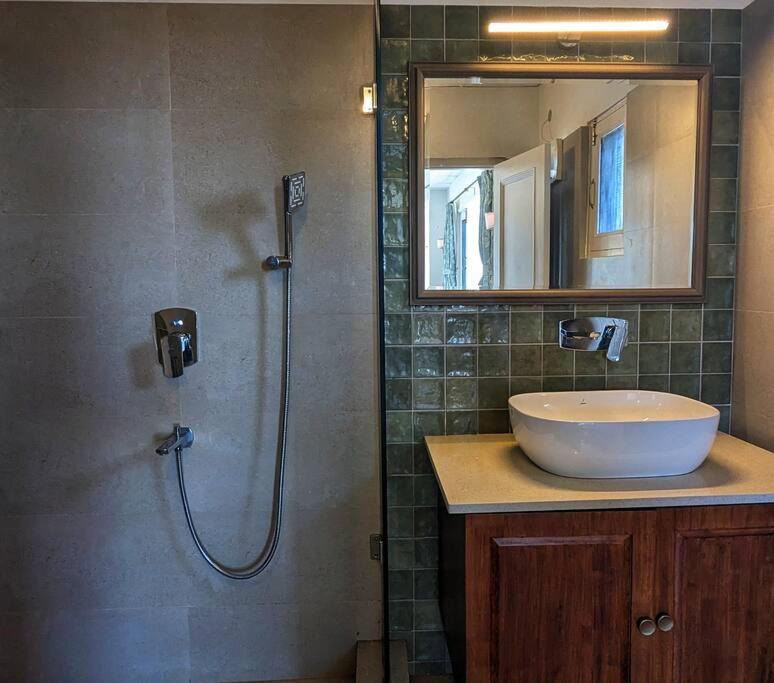 Photo of Bathroom in Chail