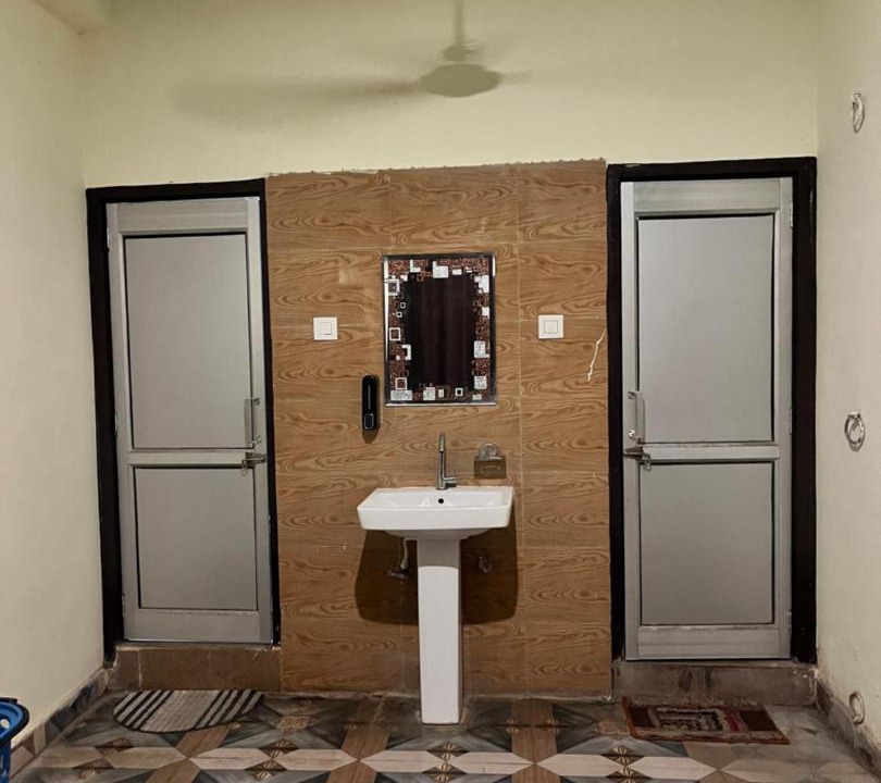 Photo of Bathroom in Tapovan