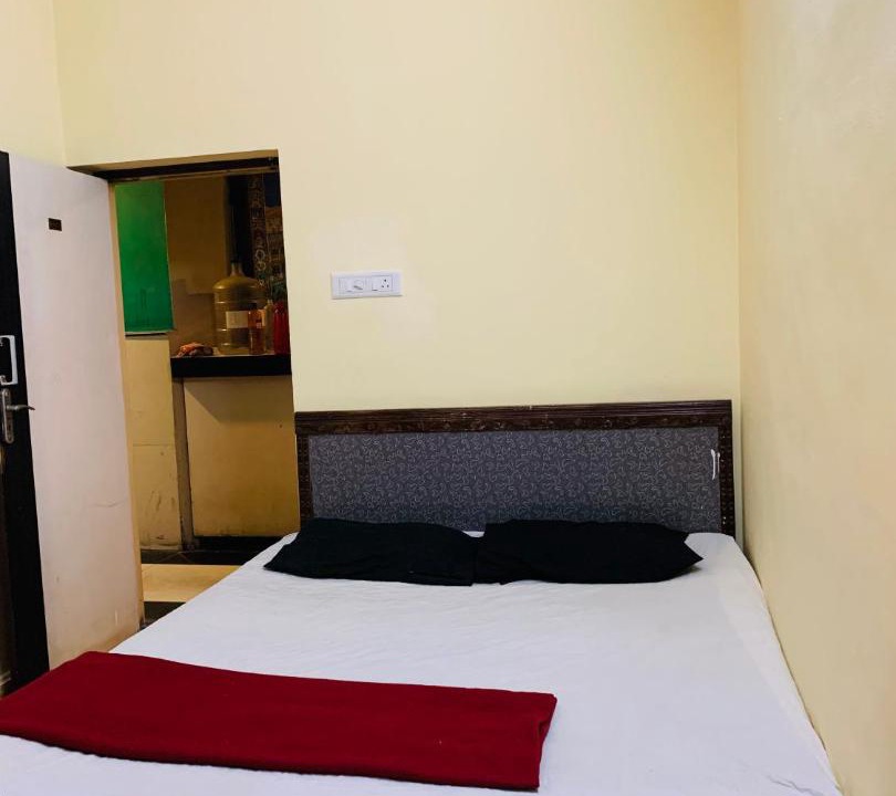 Photo of Bedroom in Shivaji Nagar