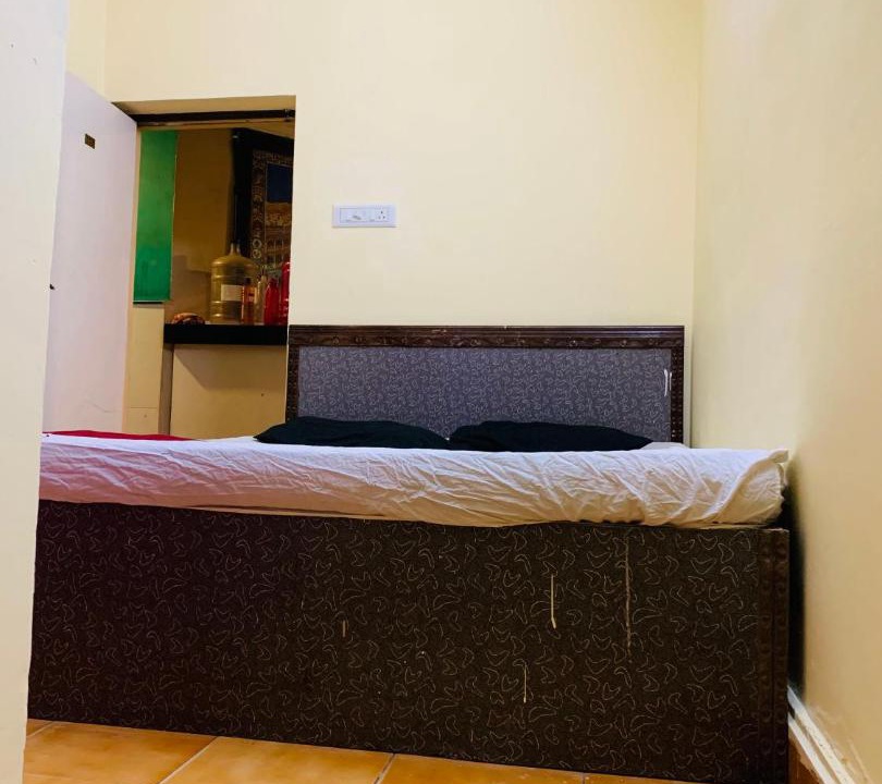 Photo of Bedroom in Shivaji Nagar
