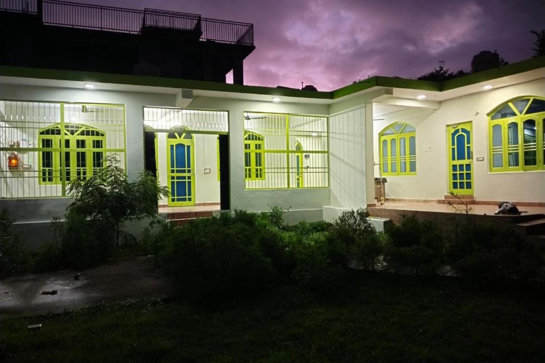 Photo of Others in Gunehr