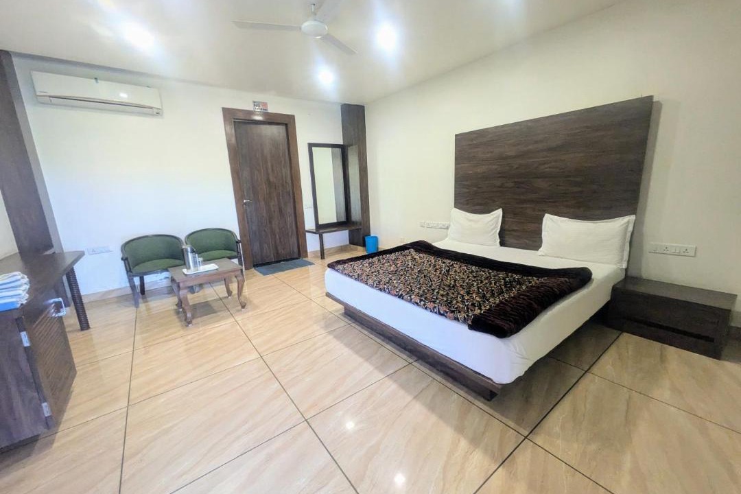 Photo of Bedroom in Abu Road