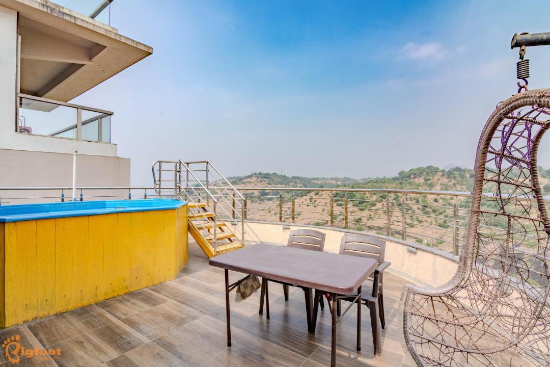 Photo of Patio Balcony in Khodala