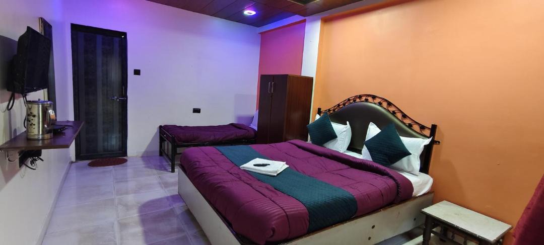 Photo of Bedroom in Mahabaleshwar