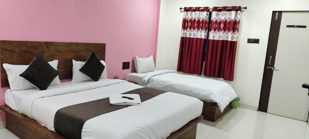 Photo of Bedroom in Mahabaleshwar