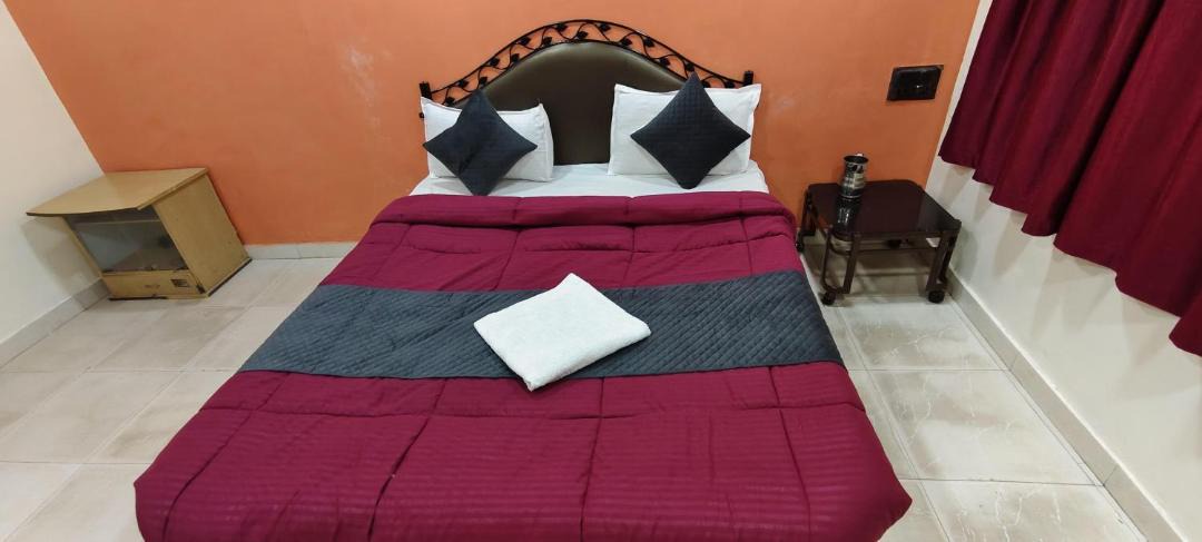 Photo of Bedroom in Mahabaleshwar