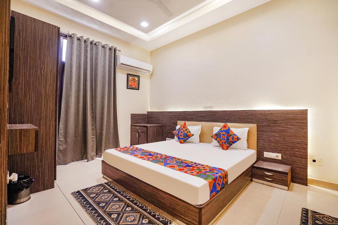 Photo of Bedroom in Dariyaganj