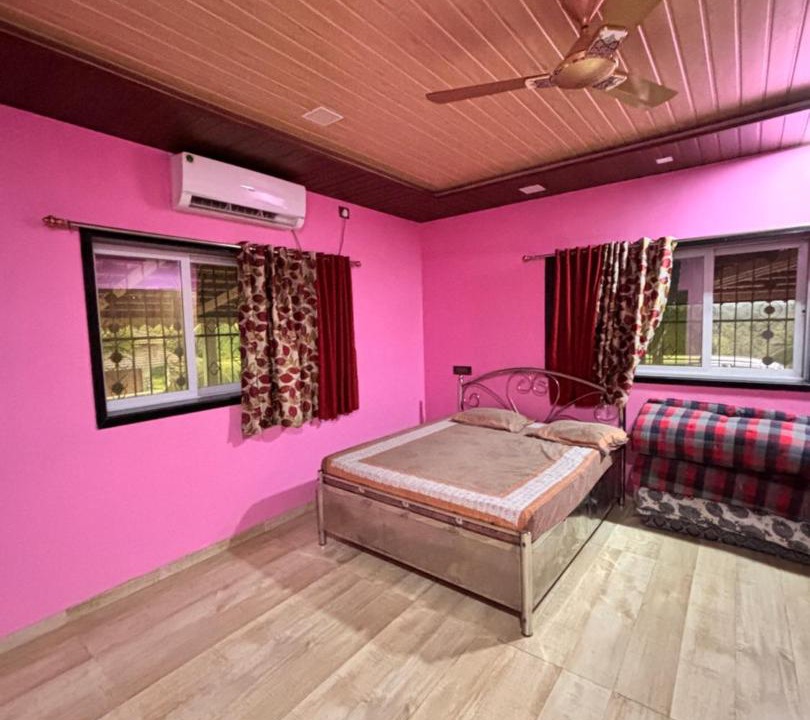 Photo of Bedroom in Pali