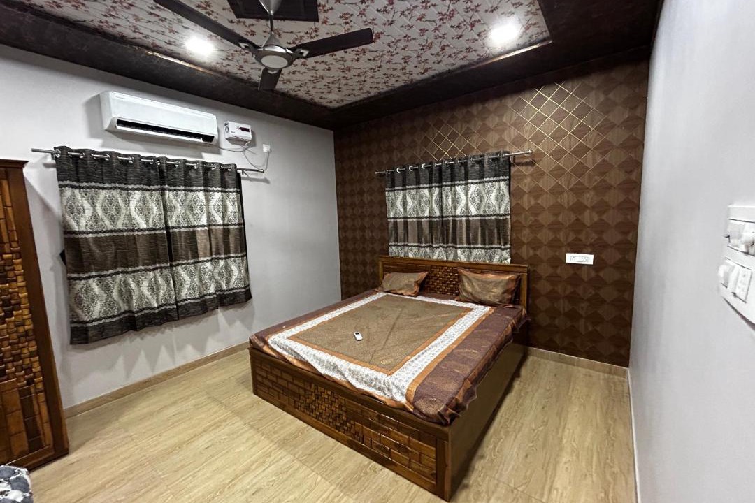 Photo of Bedroom in Pali