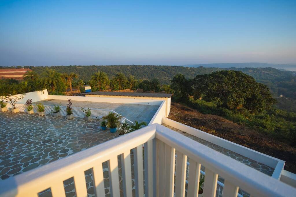 Photo of Patio Balcony in Morjim