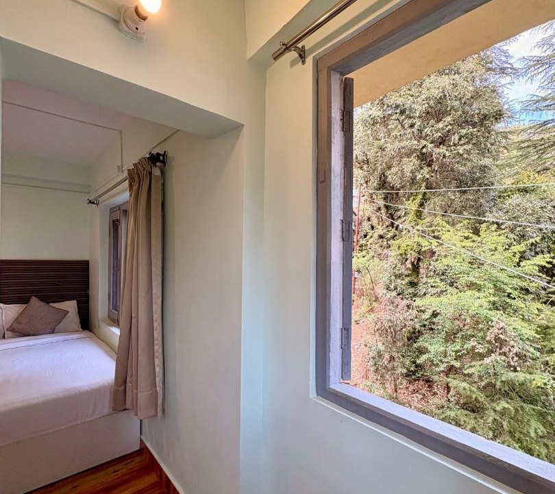 Photo of Bedroom in Bhagsu Nag