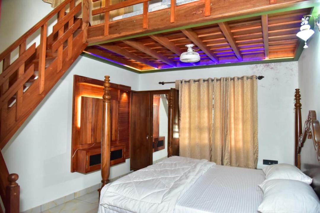 Photo of Bedroom in Madikeri