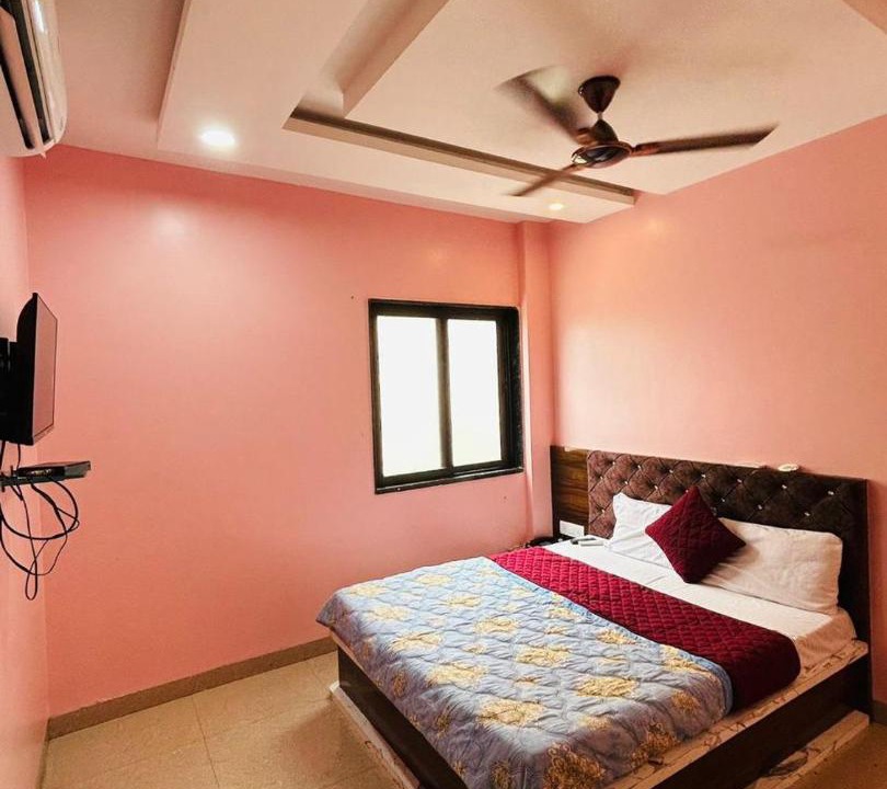 Photo of Bedroom in Omkareshwar