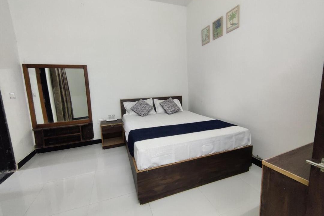 Photo of Bedroom in Mount Abu