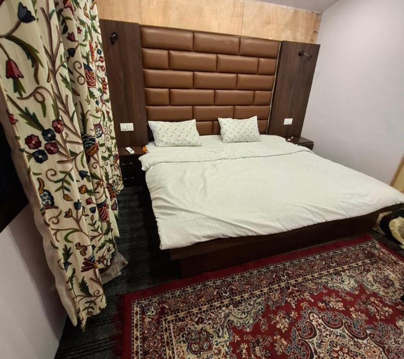Photo of Bedroom in Nagin Bagh